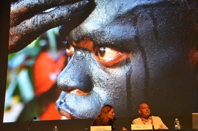 Pascal Maitre de l'agence Cosmos a reçu un Visa d'honneur pour l'ensemble de son travail. Un maitre de la couleur ! © Geneviève Delalot Pascal Maitre de l'agence Cosmos a reçu un Visa d'honneur pour l'ensemble de son travail. Un maitre de la couleur ! © Geneviève Delalot